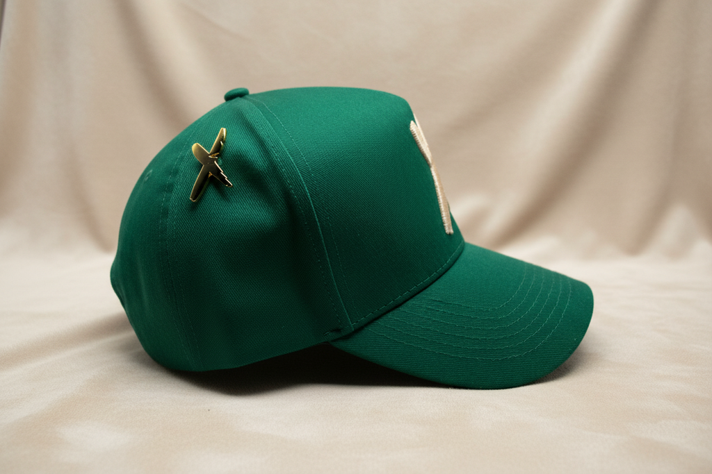 Green/Off White